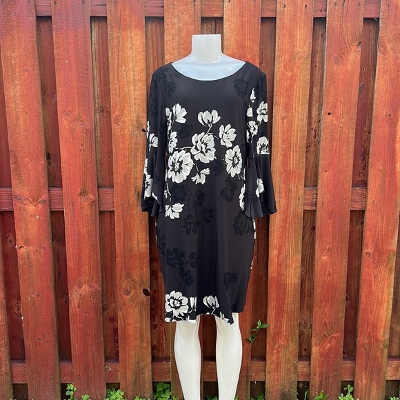Lauren by Ralph Lauren Women's Floral-Print Flutter Sleeve Dress Size 10 - Picture 4 of 13